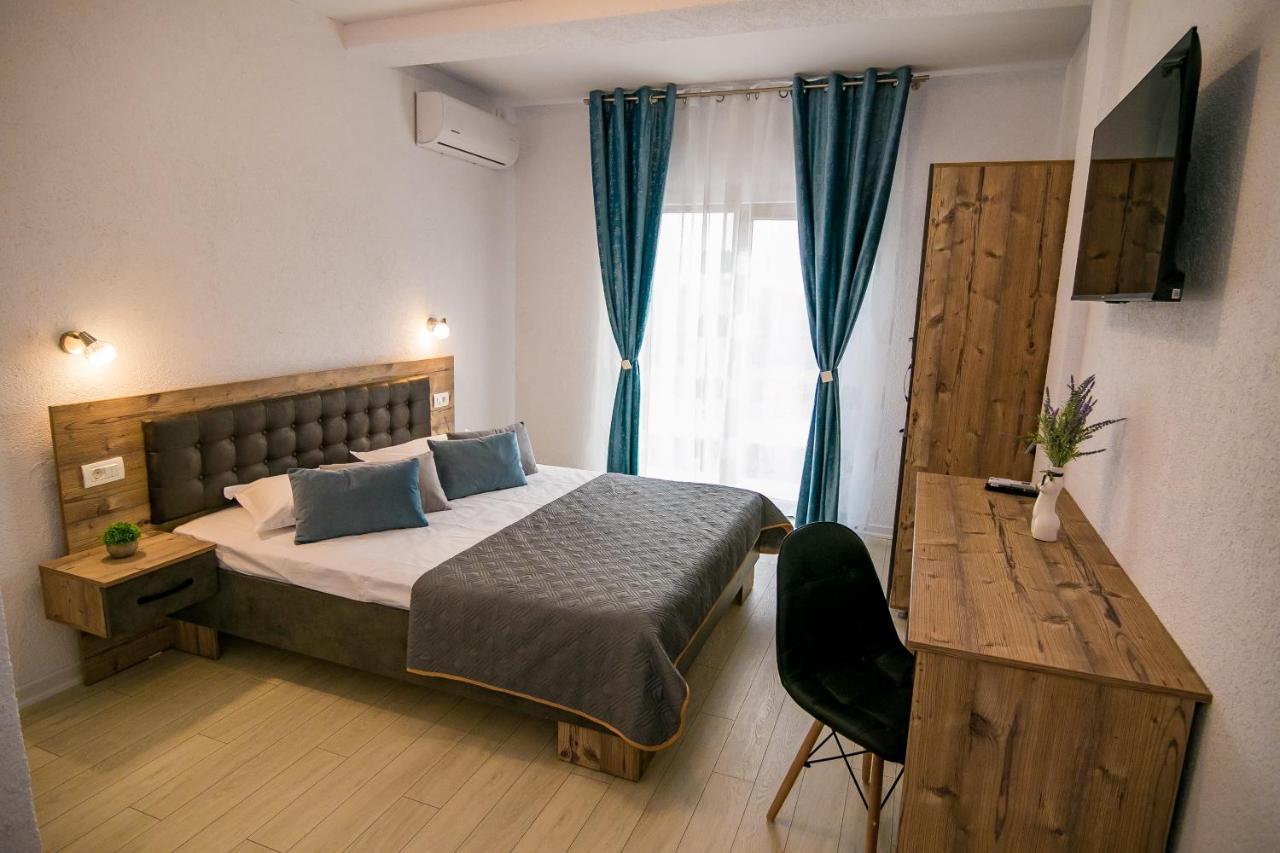 Hotel Casa Adiman Vama Veche Esterno foto