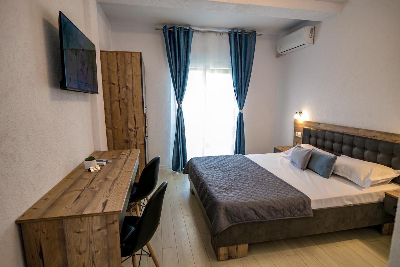 Hotel Casa Adiman Vama Veche Esterno foto