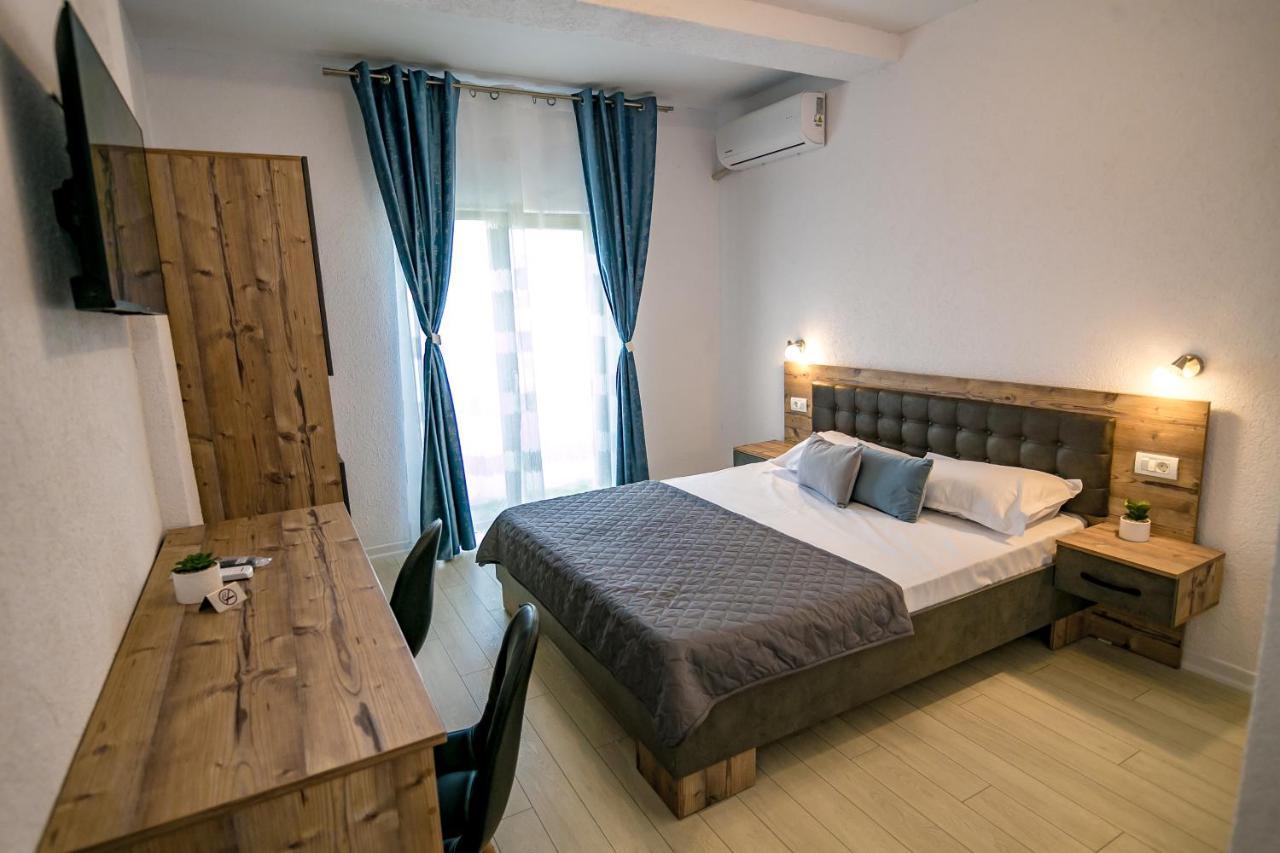 Hotel Casa Adiman Vama Veche Esterno foto