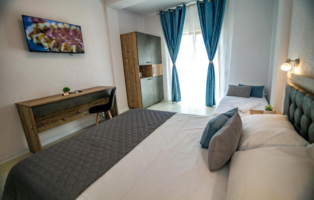 Hotel Casa Adiman Vama Veche Esterno foto