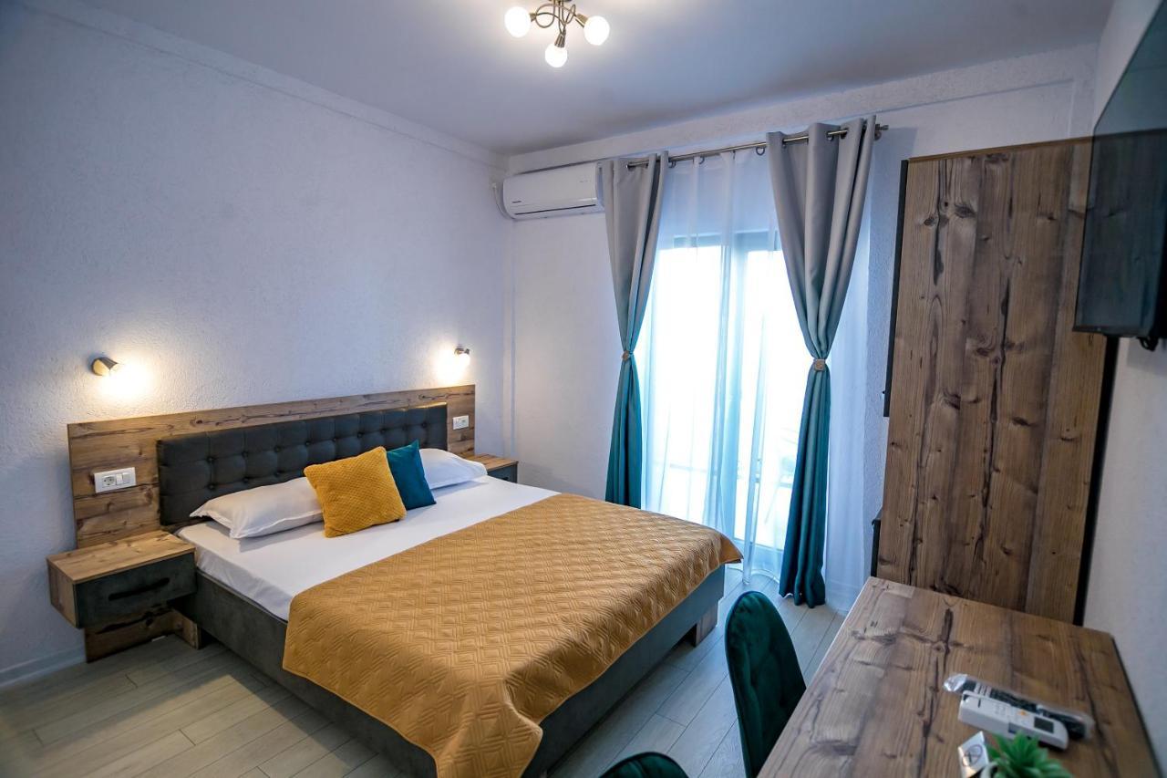 Hotel Casa Adiman Vama Veche Esterno foto
